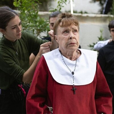 Gemma Cuervo, en el rodaje de "La reina del convento"