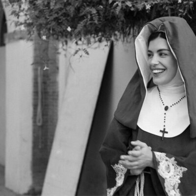 Dulceida, como actriz en "La reina del convento"