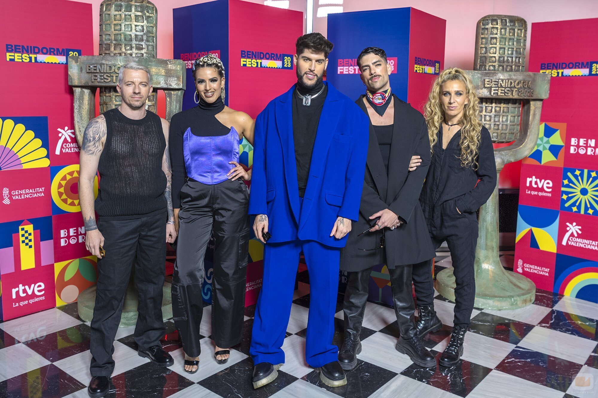 Posado de José Otero y su equipo, en la inauguración del Benidorm Fest 2023