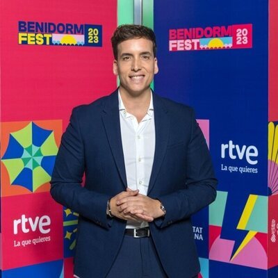 Posado de Xuso Jones, en la inauguración del Benidorm Fest 2023