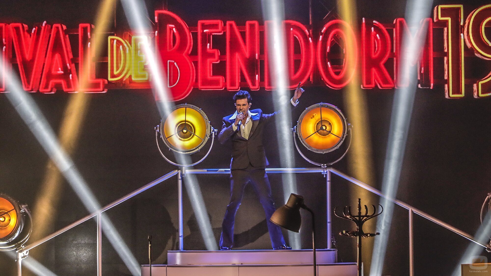 Alfred canta "Desde que tú estás" en la segunda semifinal del Benidorm Fest 2023