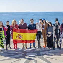 Los finalistas del Benidorm Fest 2023 junto al equipo de RTVE