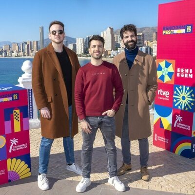 Siderland posan en la rueda de prensa del Benidorm Fest 2023