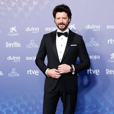 Álvaro Morte en los Goya 2023