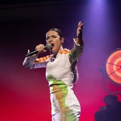 Blanca Paloma canta "Eaea" en 'El hormiguero'