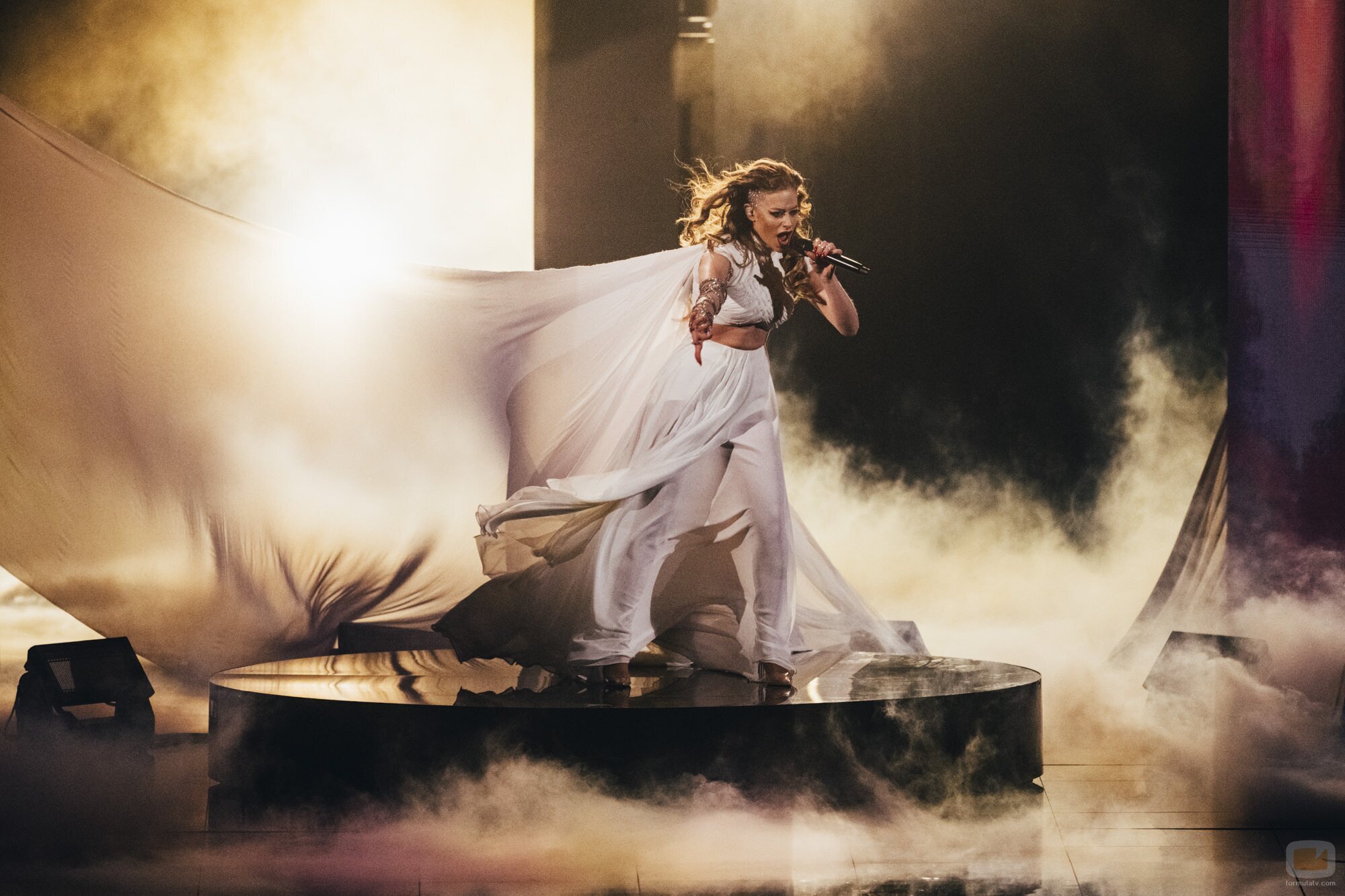 Iru, representante de Georgia en Eurovisión 2023, en la Semifinal 2