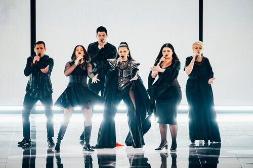 Albina & Familja Kelmendi, representantes de Albania en Eurovisión 2023, en la Semifinal 2