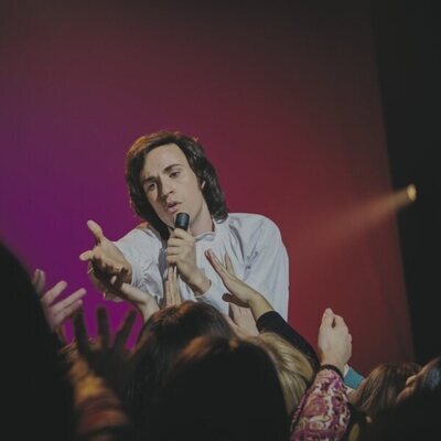 Alejandro Jato interpreta a Camilo Sesto en la miniserie 'Camilo Superstar'