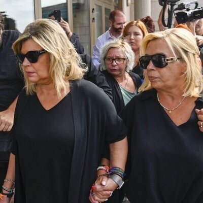 Terelu Campos y Carmen Borrego en el tanatorio por la muerte de María Teresa Campos