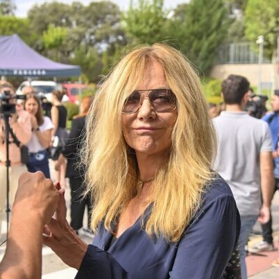 Belén Rodríguez en el tanatorio por la muerte de María Teresa Campos