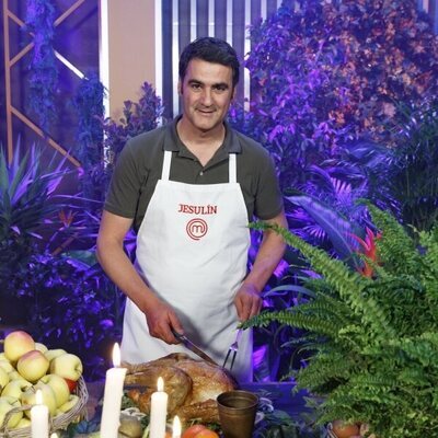 Posado de Jesulín de Ubrique, concursante de 'MasterChef Celebrity 8'