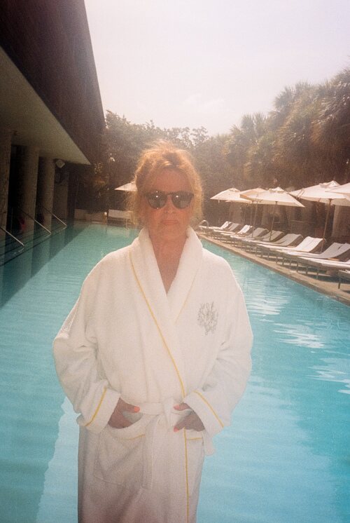 Lydia Lozano posa en el rodaje de '¡Sálvese quien pueda!'