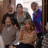 Paz Padilla junto a otros actores de 'La que se avecina' en la temporada 14