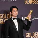 Steven Yeun, Mejor Actor de Miniserie por 'Bronca' en los Globos de Oro 2024