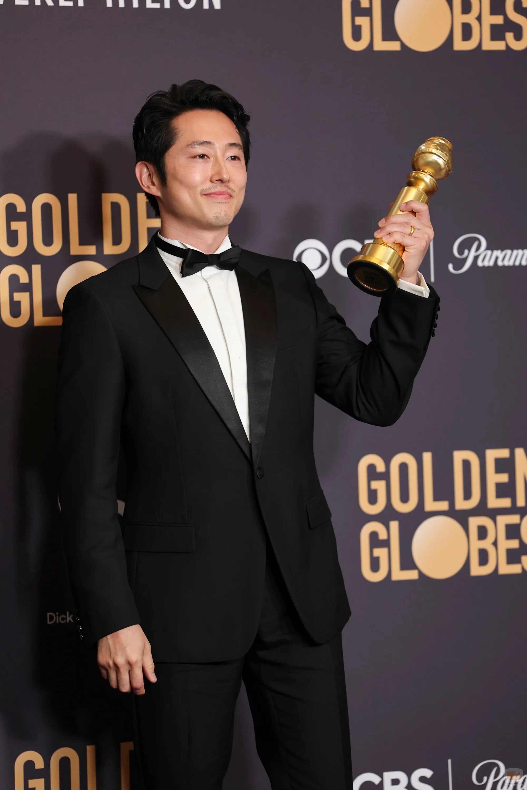 Steven Yeun, Mejor Actor de Miniserie por 'Bronca' en los Globos de Oro 2024