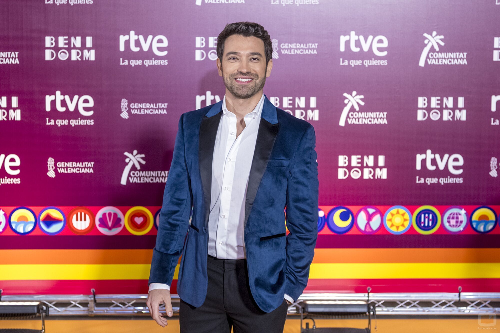 Marc Calderó en la alfombra naranja del Benidorm Fest 2024