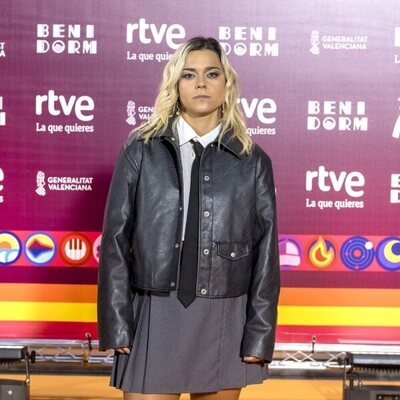 Yoly Saa en la alfombra naranja del Benidorm Fest 2024