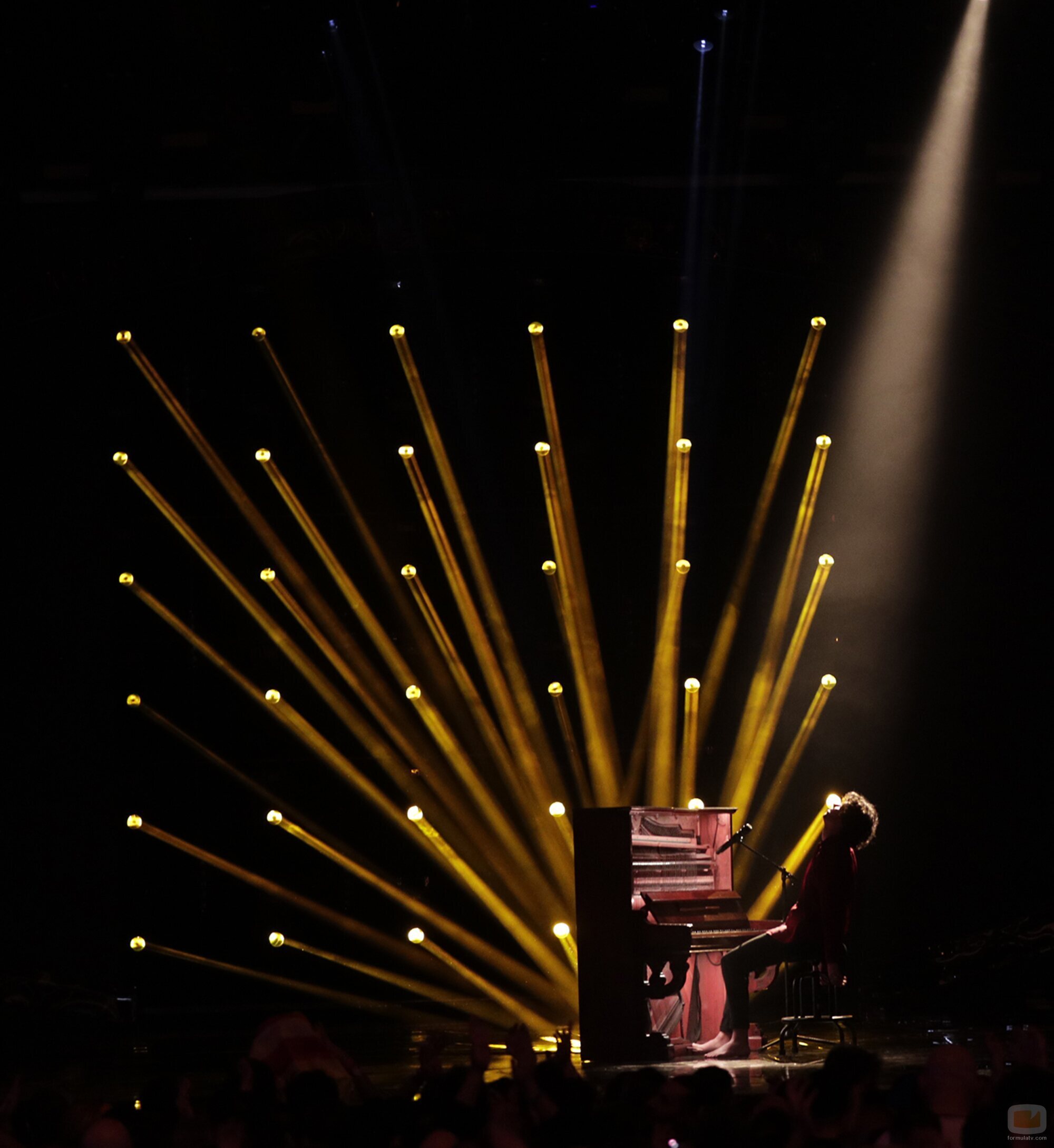 Roger Padrós interpreta 'El temps' en el Benidorm Fest 2024