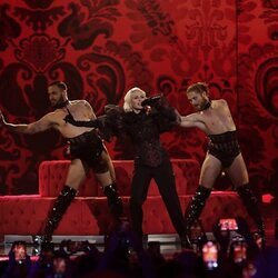 Nebulossa canta 'Zorra' en la final del Benidorm Fest 2024