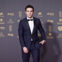 Pol Monen en la alfombra roja de los Premios Goya 2024