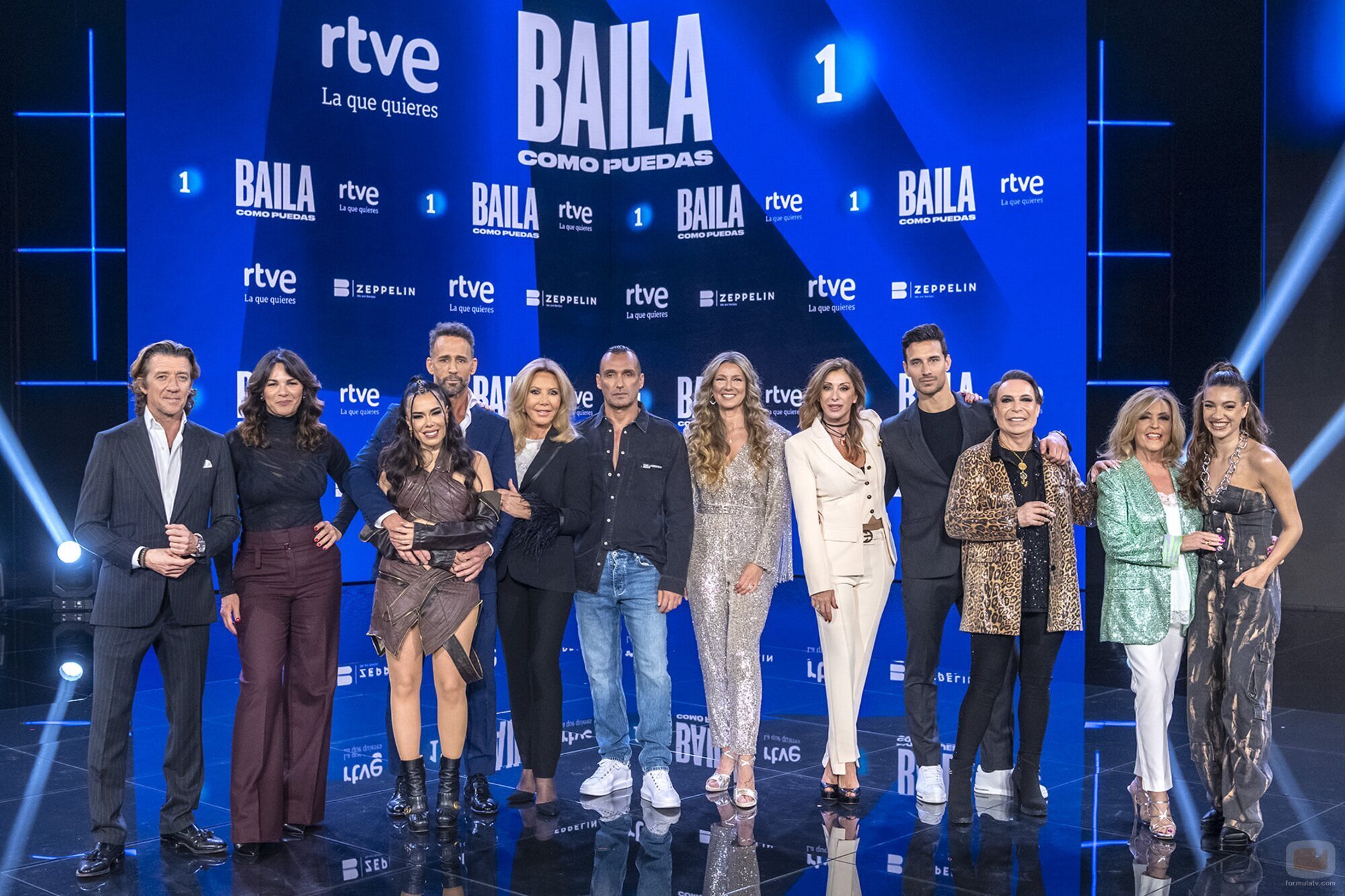 Equipo de 'Baila como puedas' de La 1