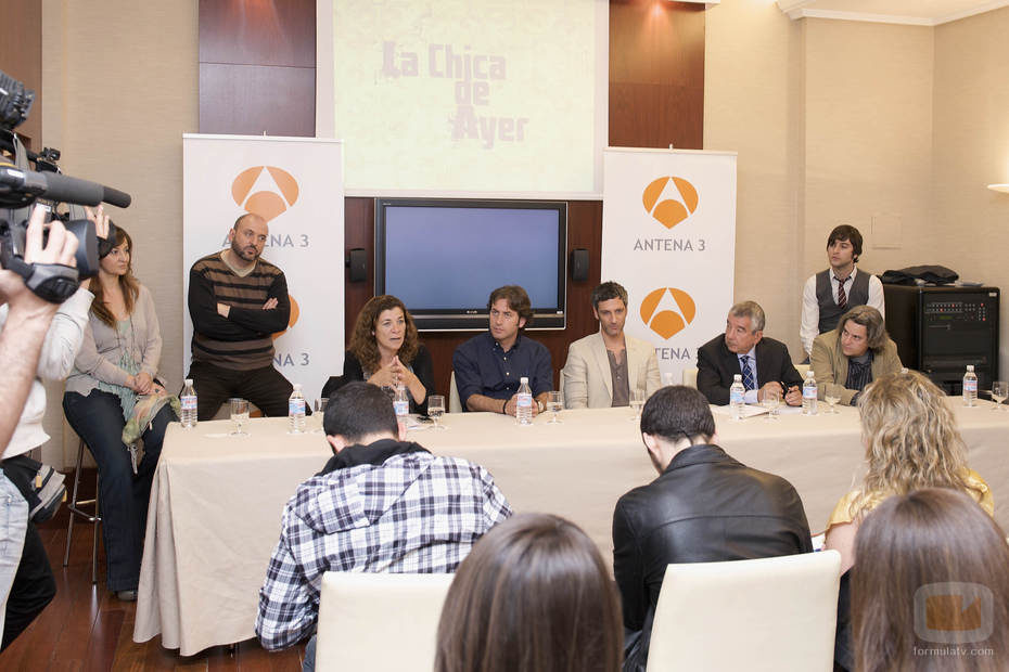 Presentación 'La chica de ayer'