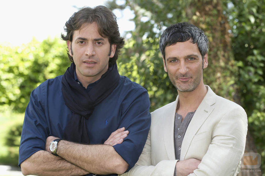 Antonio Garrido y Ernesto Alterio en la presentación de 'La chica de ayer'