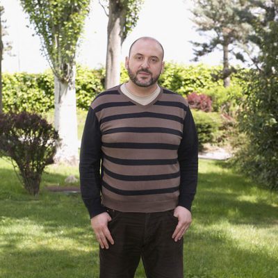 Mariano Llorente actor en la serie 'La chica de ayer'