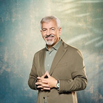 Posado de Carlos Sobera, presentadora de 'Supervivientes 2024'