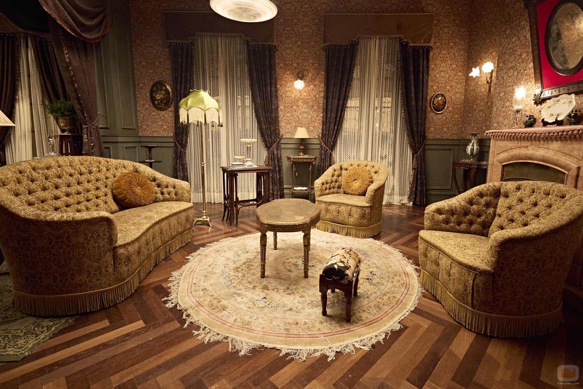 El salón de la casa de 'La favorita 1922'
