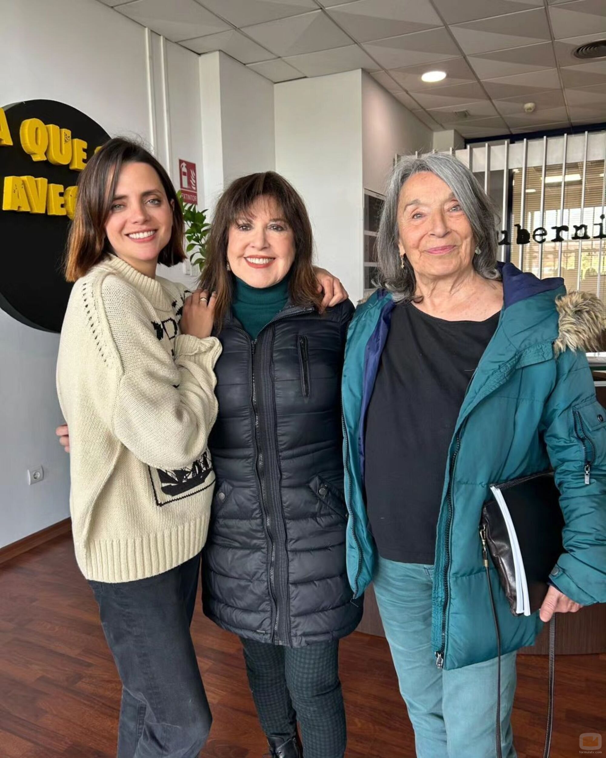 Macarena Gómez, Loles León y Petra Martínez en el rodaje de la temporada 15 de 'La que se avecina'