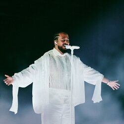 Slimane (Francia) en la Semifinal 2 de Eurovisión 2024