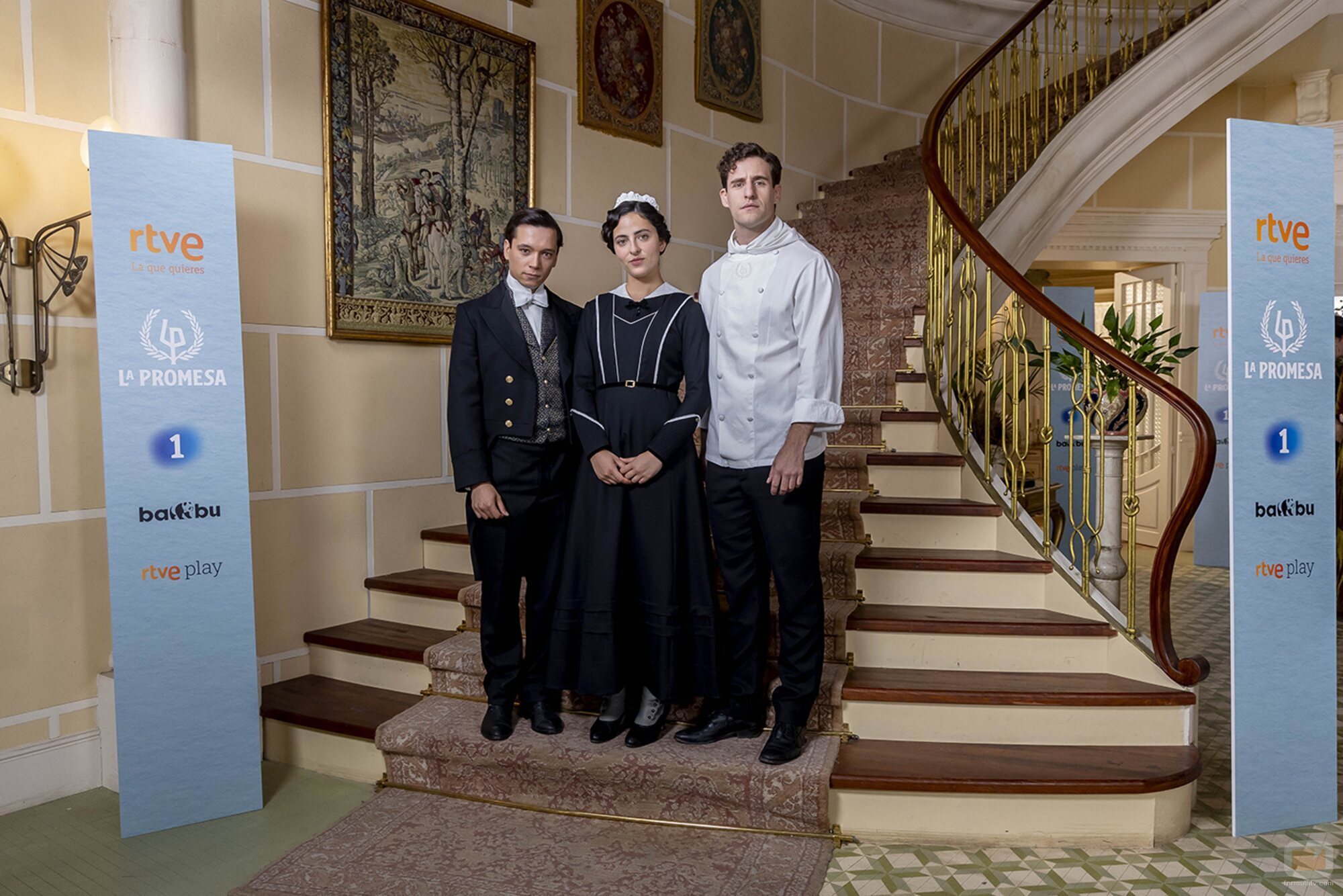 Manu Imízcoz, Ángela Echaniz y Enrique Fortún son Santos, Vera y Lope en 'La promesa'