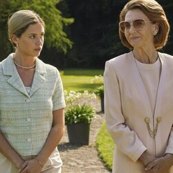 Delfina Chaves y Elsie de Brauw en una escena de 'Máxima'