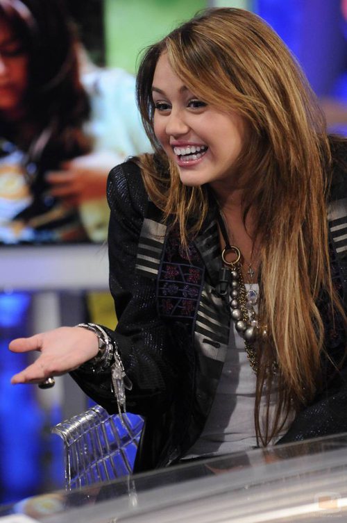 Miley Cyrus promociona "Hannah Montana" en 'El Hormiguero'
