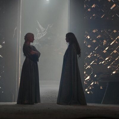 Olivia Cooke y Emma D'Arcy en la temporada 2 y el capítulo 08 de 'La Casa del Dragón'