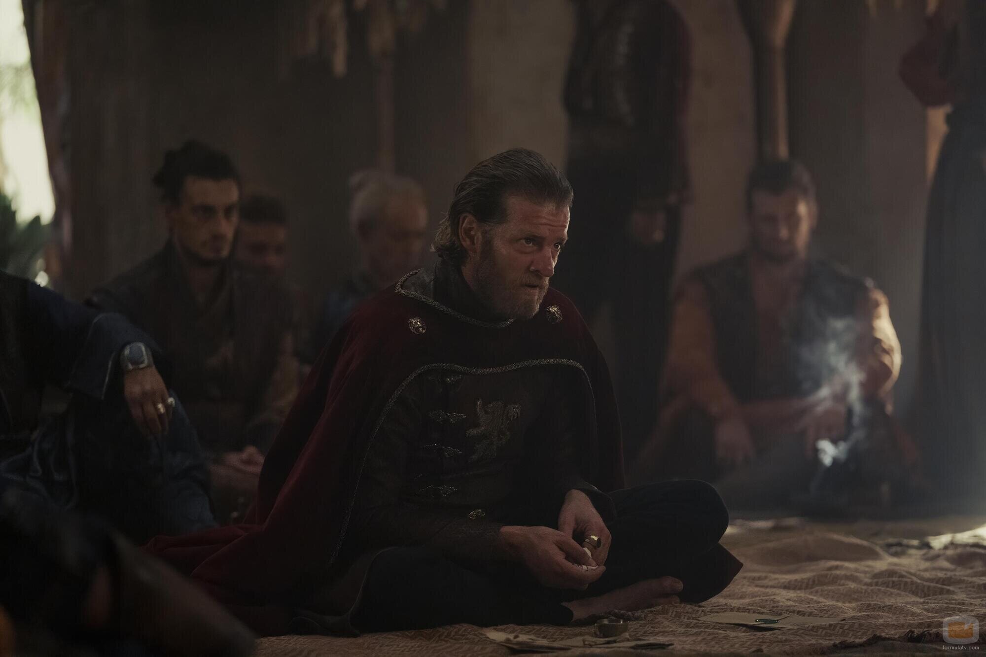 Still de Jefferson Hall en 2x08 'La mujer que debía reinar' de 'La Casa del Dragón'