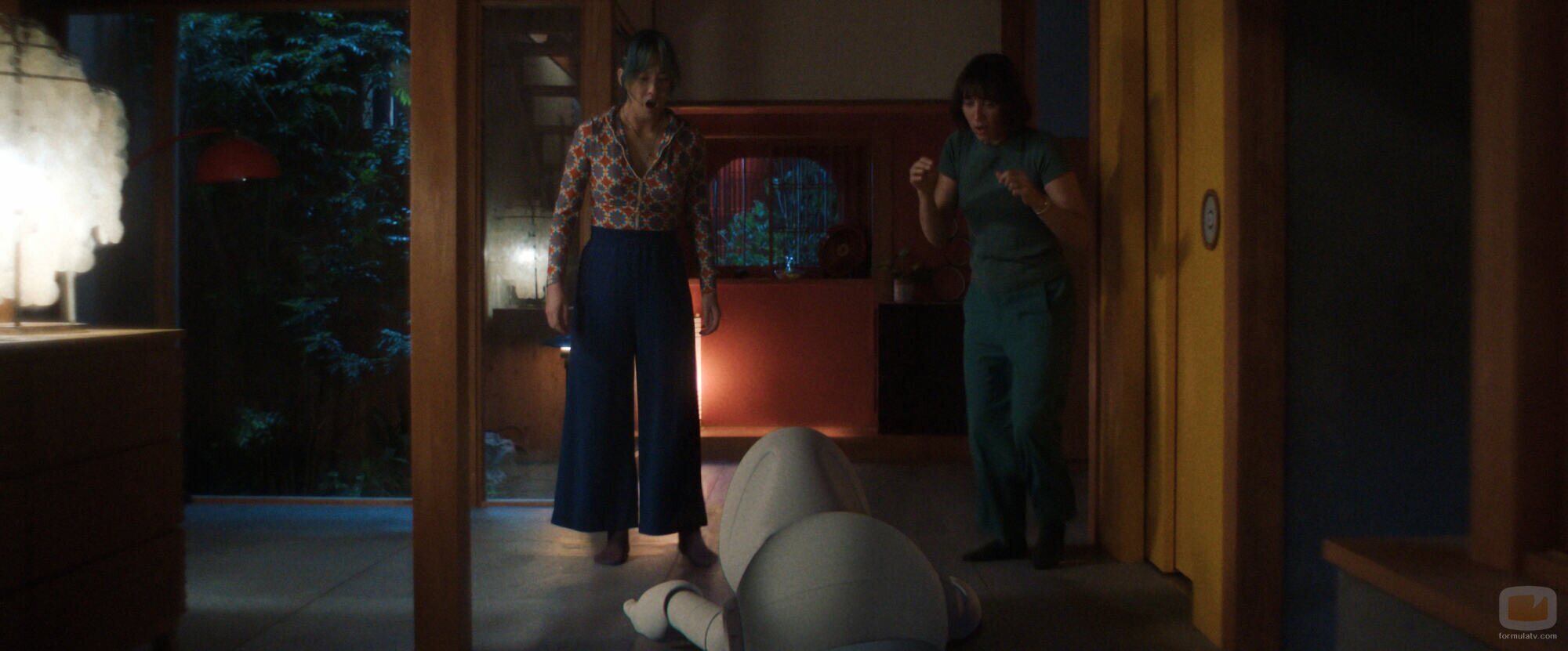 Rashida Jones y Annie the Clumsy en 'Manju de Kioto, una delicia' de 'Sunny'