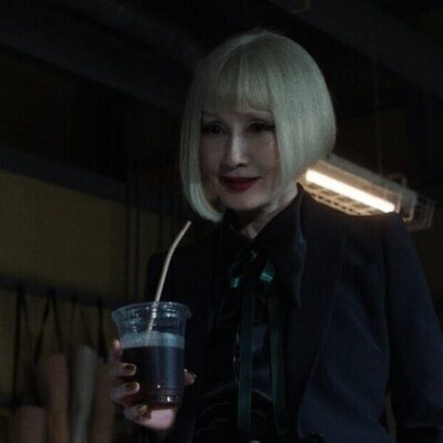 You en el 1x06 de 'Sunny'