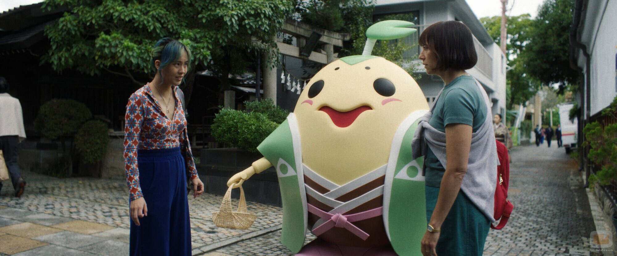 Rashida Jones y Annie the Clumsy en el 1x06 de 'Sunny'