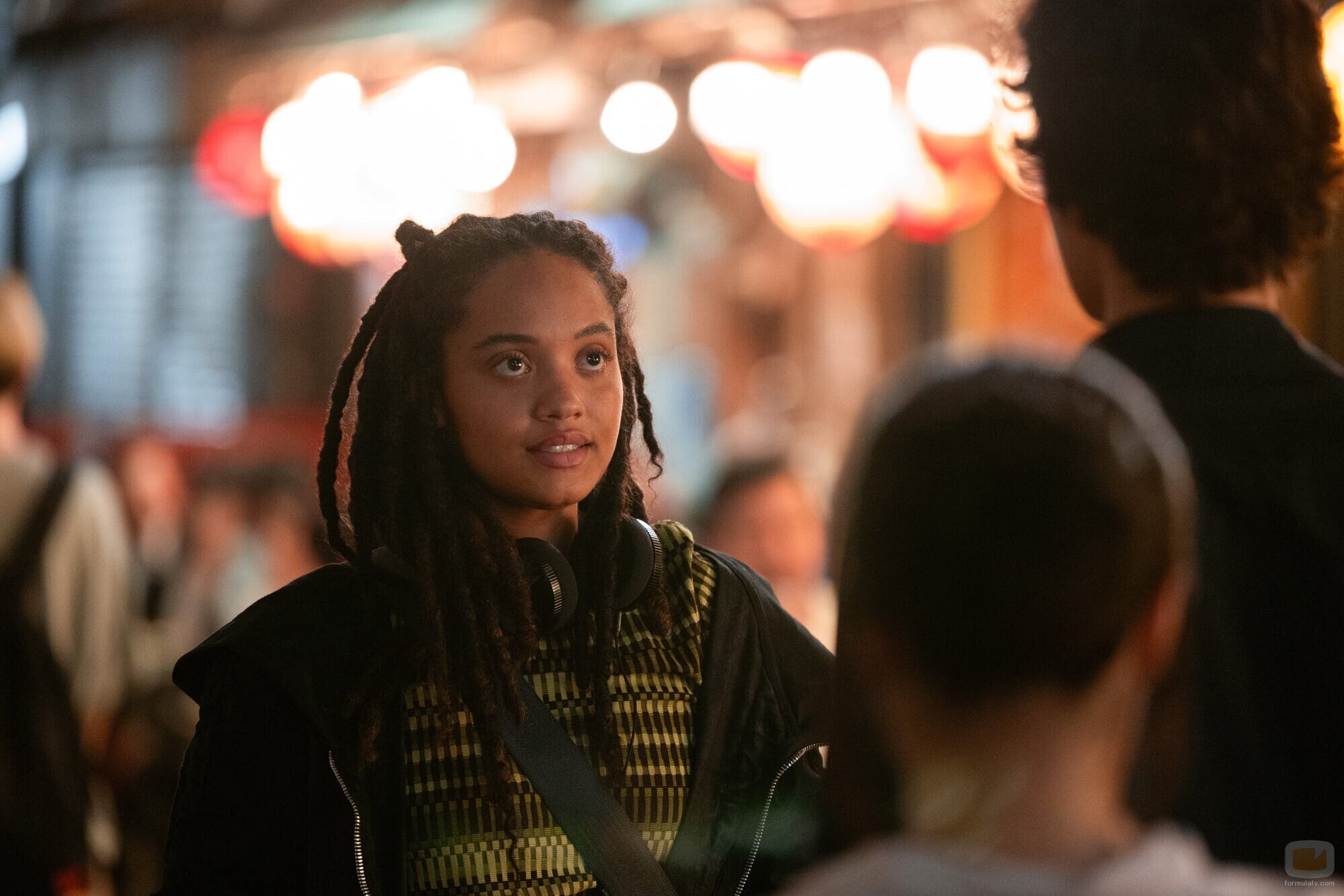 Kiersey Clemons en el 1x01 de 'Monarch: El legado de los monstruos'