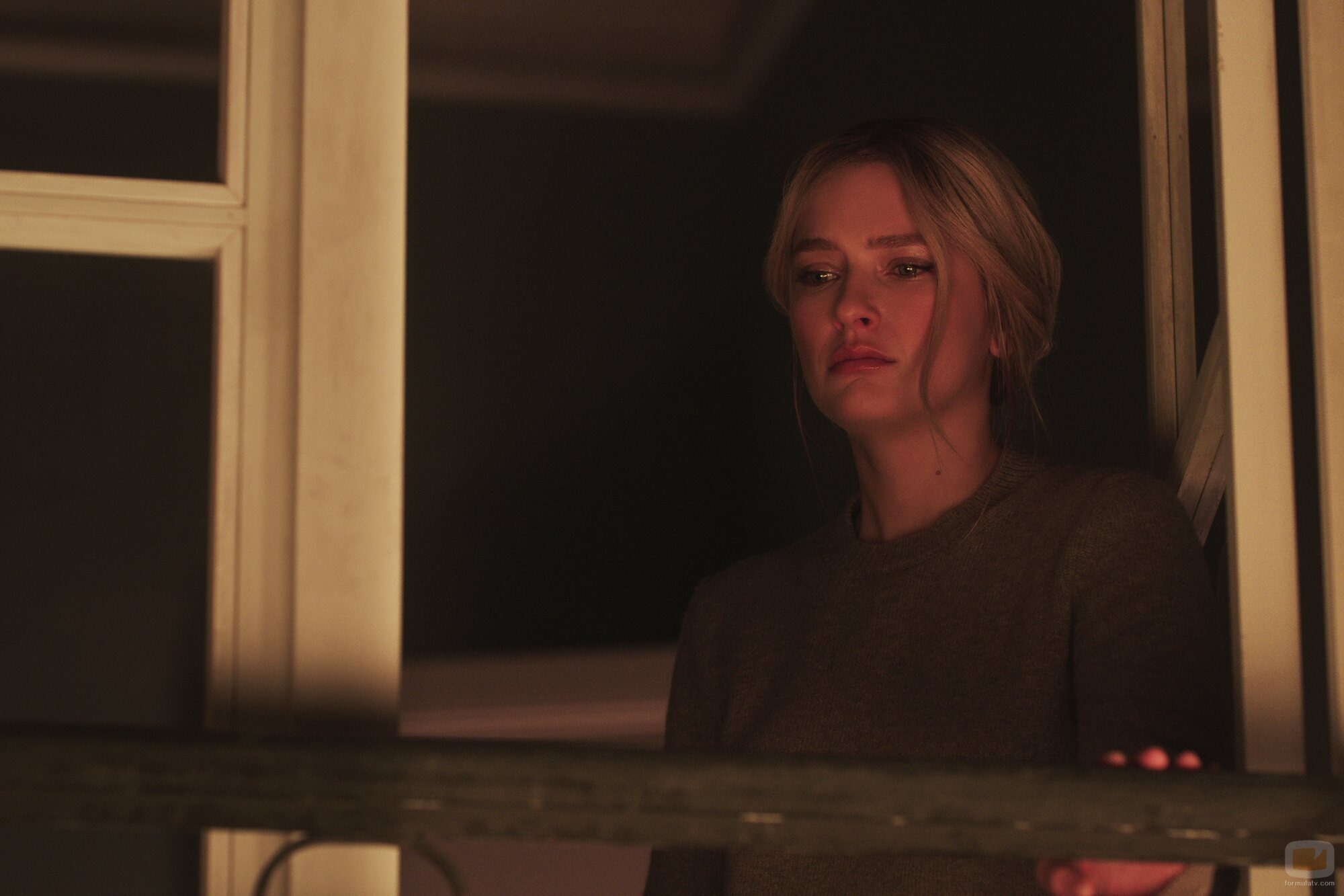 Camille Razat en el 4x05 de 'Emily in Paris'