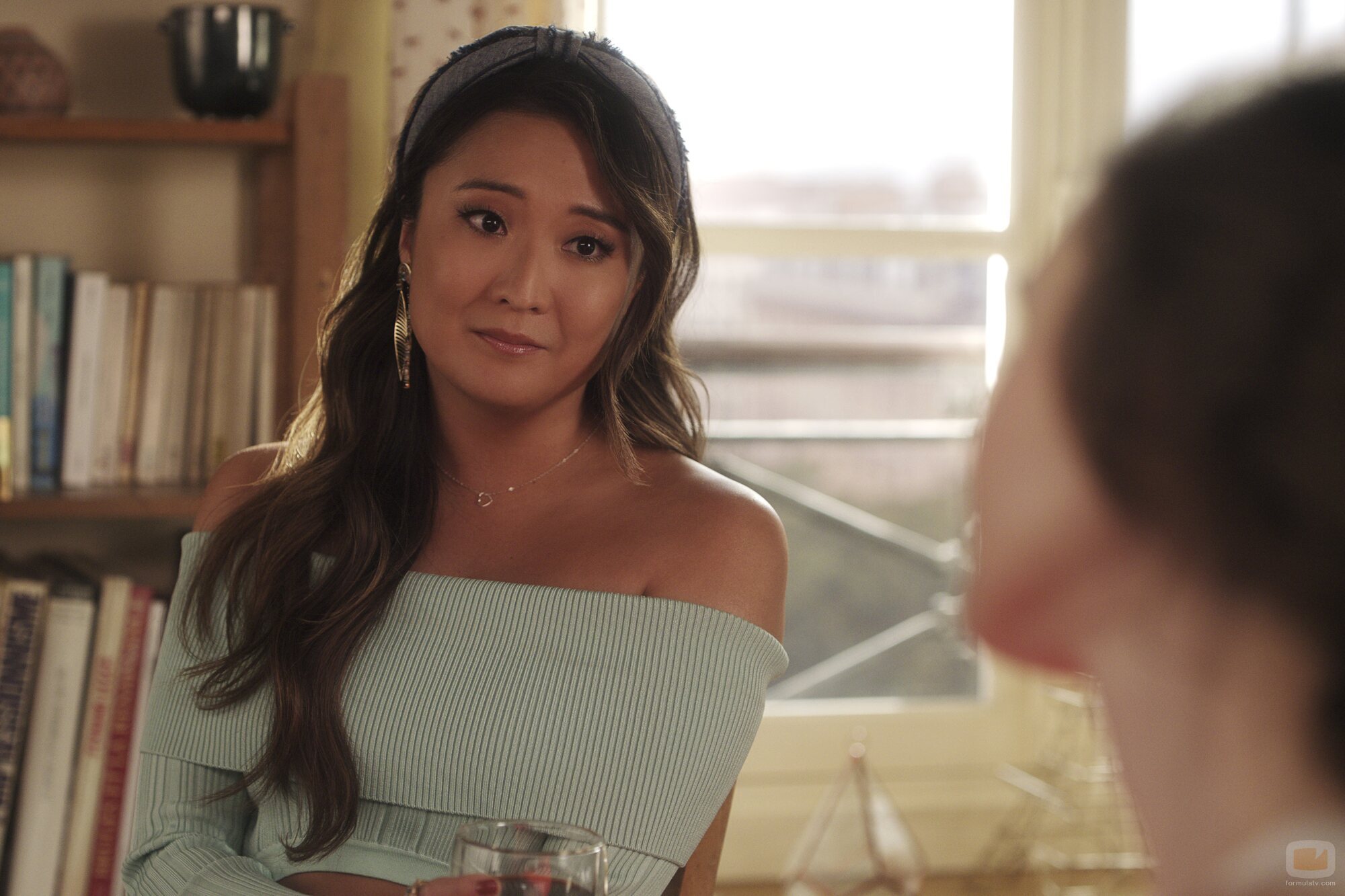 Ashley Park en el 'De vuelta a Le Crazy Horse' de 'Emily in Paris'
