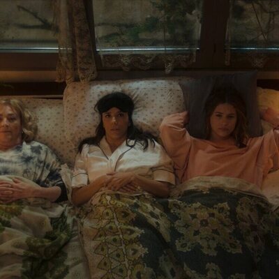 Still de 1x03 de 'Land of Women'