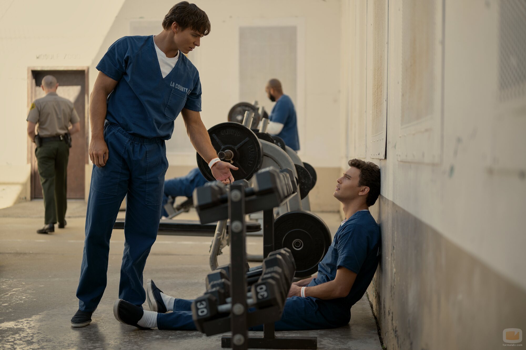 Cooper Koch y Nicholas Chavez en '¿Tienes una moneda?' de 'Monstruos'