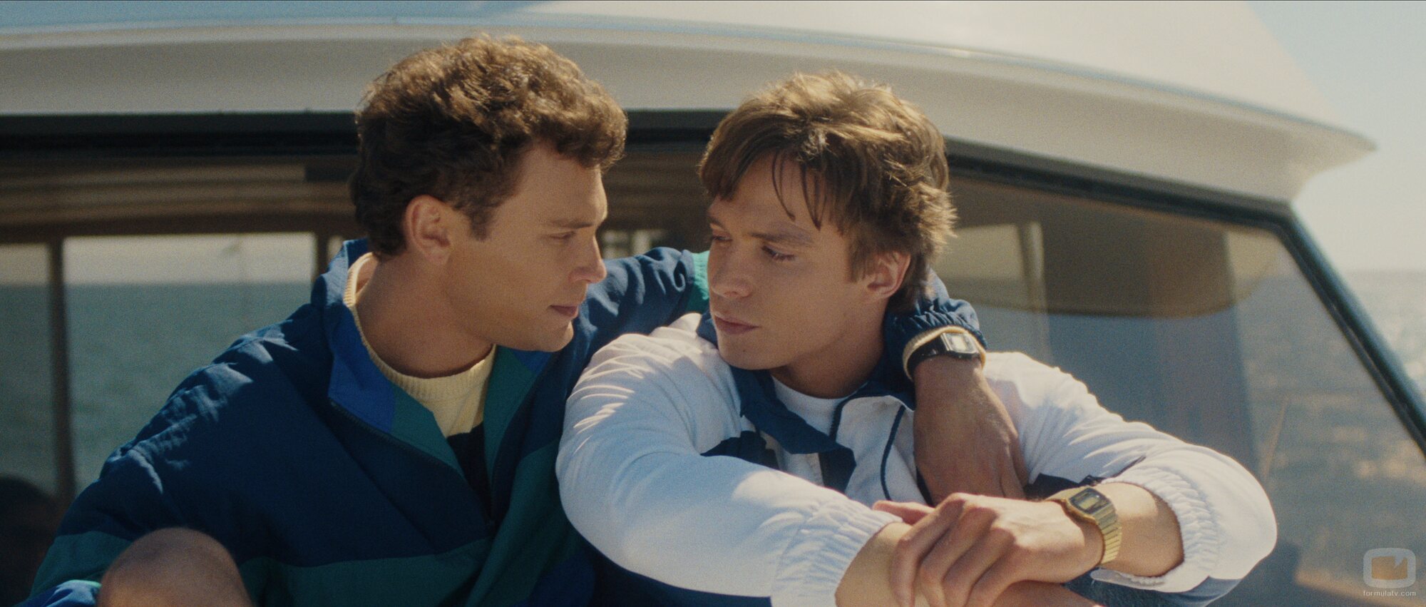 Foto de Cooper Koch y Nicholas Chavez en 'Matar o morir' de 'Monster'