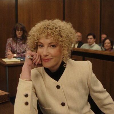 Ari Graynor en el 2x08 de 'Monster'