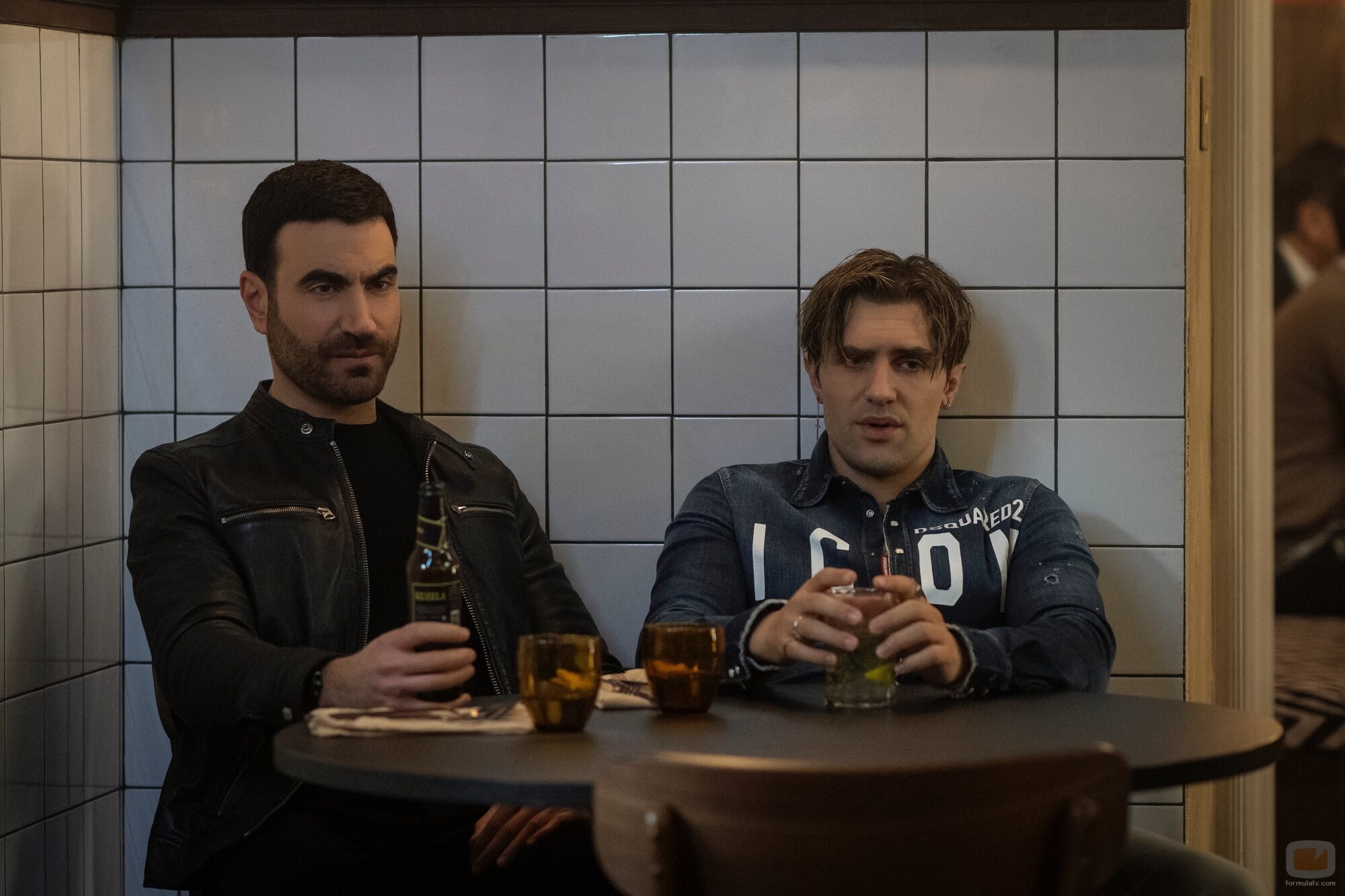 Phil Dunster y Brett Goldstein en el 3x03 de 'Ted Lasso'