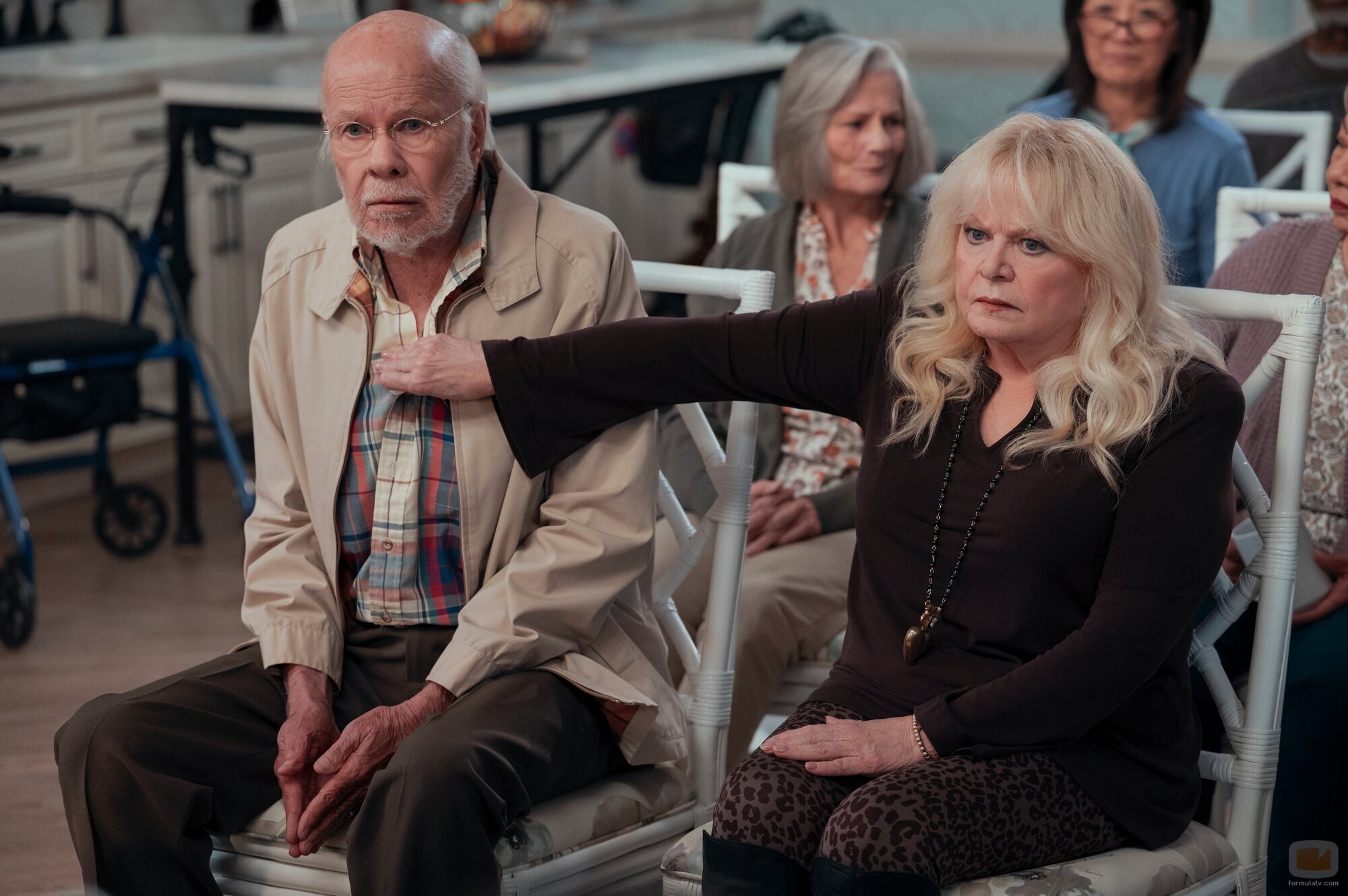 Sally Struthers en el 1x03 de 'A Man on the Inside'