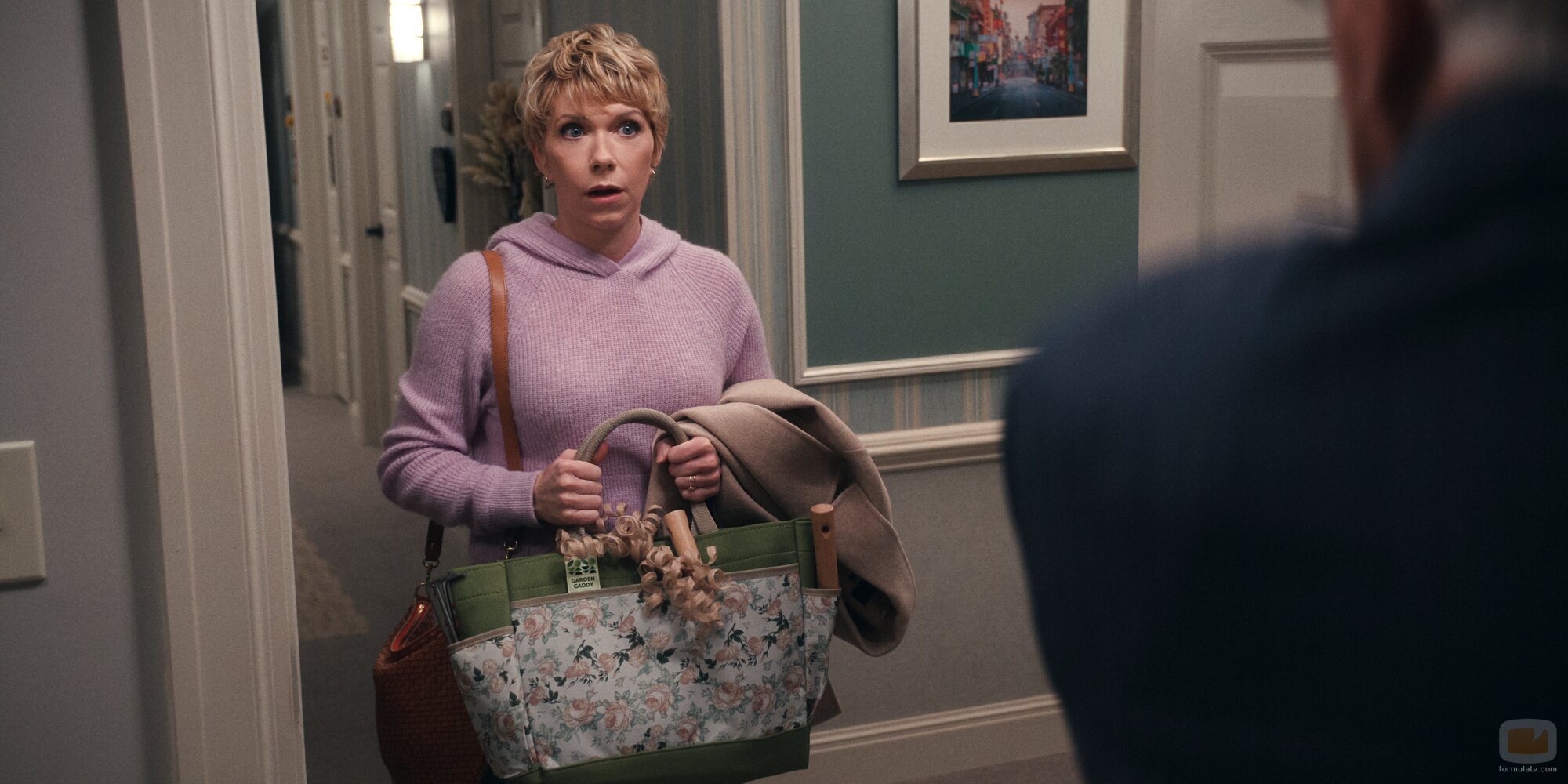 Escena de Mary Elizabeth Ellis en 'Emily siempre llama dos veces' de 'A Man on the Inside'